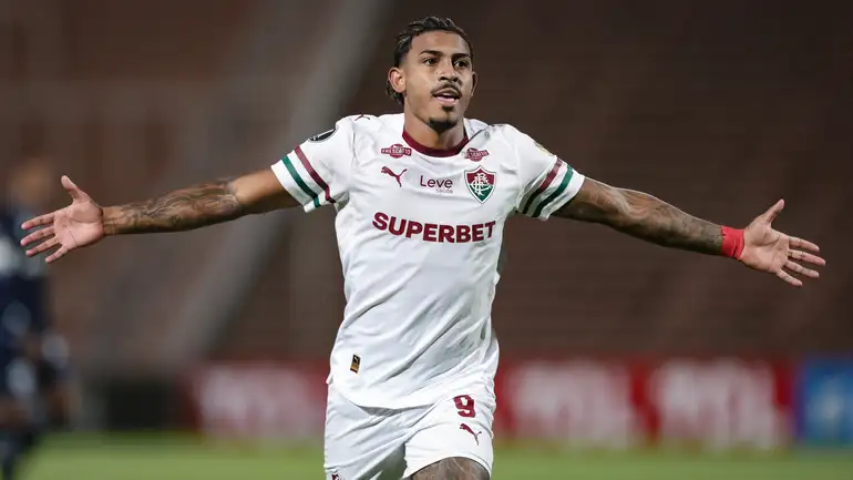 Fluminense arranca empate na Argentina e continua vivo na Libertadores